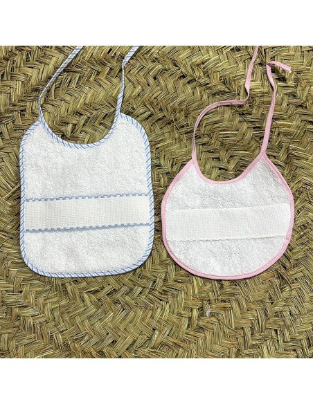 Baberos para punto de cruz