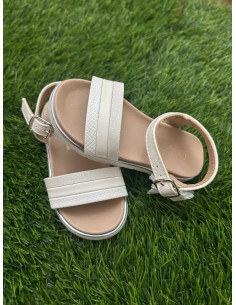 Sandalias blanca brillo 2