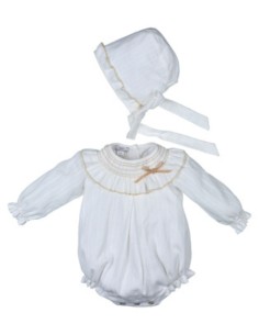 Pelele blanco con capota