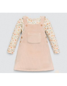 Conjunto de vestido con camiseta